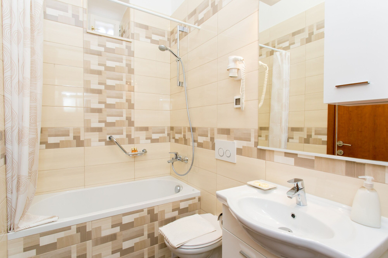 Bathroom 4, Rooms Posat, Dubrovnik
