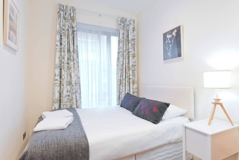 Bedroom 2, Captivating 2-bed Apartment in Dublin 1, Dublin