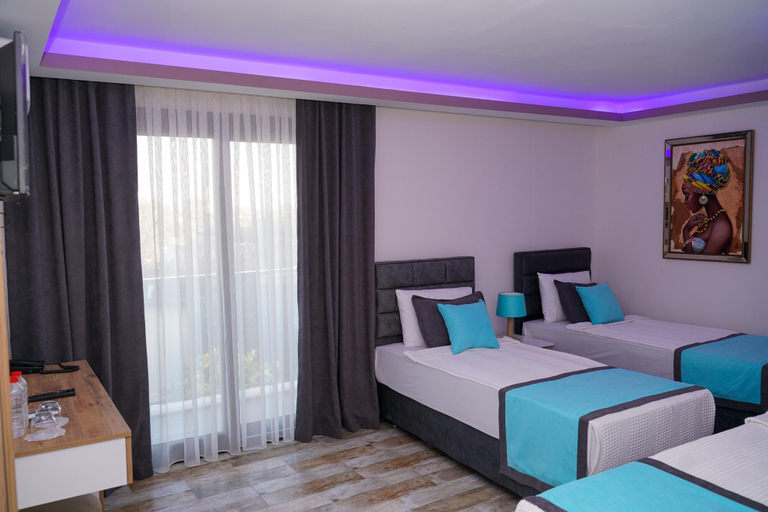 Bedroom 4, Yelken Beach Otel, Didim