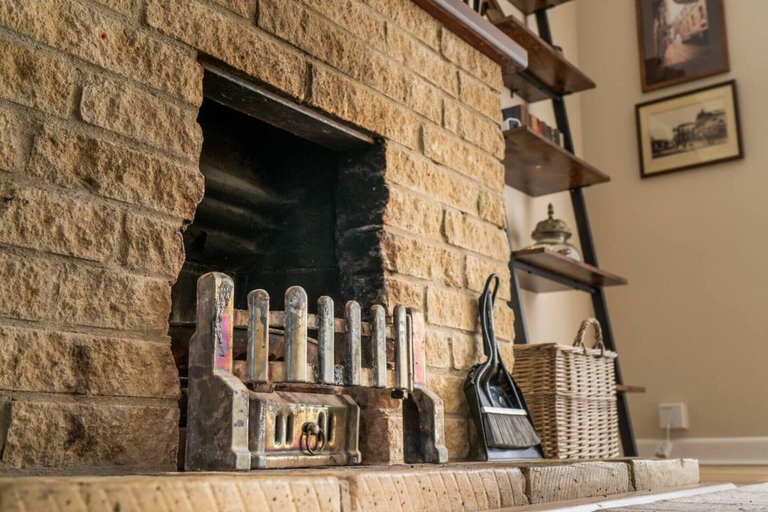 Food & Drinks, Impeccable 2-bed Apartment in Chipping Norton, Oxfordshire
