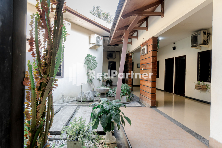 Exterior & Views 2, Cherry Pink Hotel Medan Mitra RedDoorz, Medan