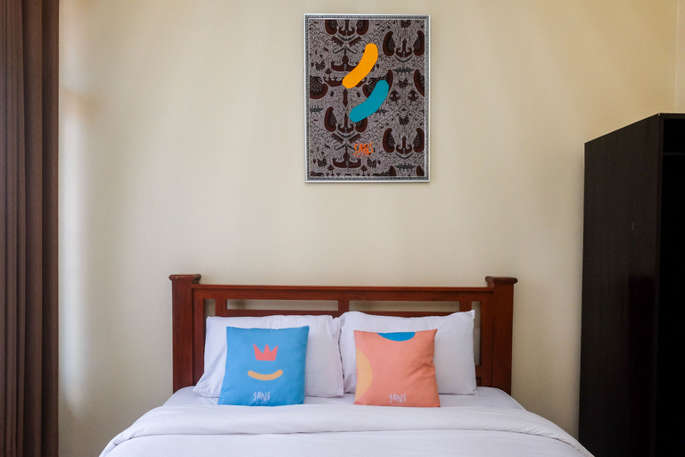 bedroom 13