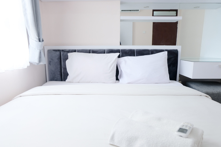 Bedroom 3, Good Deal 2BR at Gateway Pasteur Apartment By Travelio, Bandung