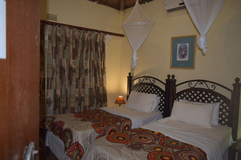 Bedroom 3, Copacopa Lodge and Conference Centre, Vhembe