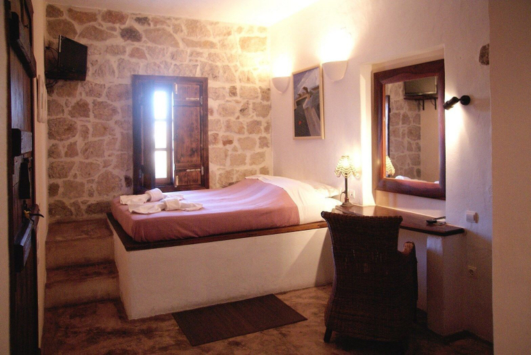 Bedroom 3, Kalderimi Studios, South Aegean