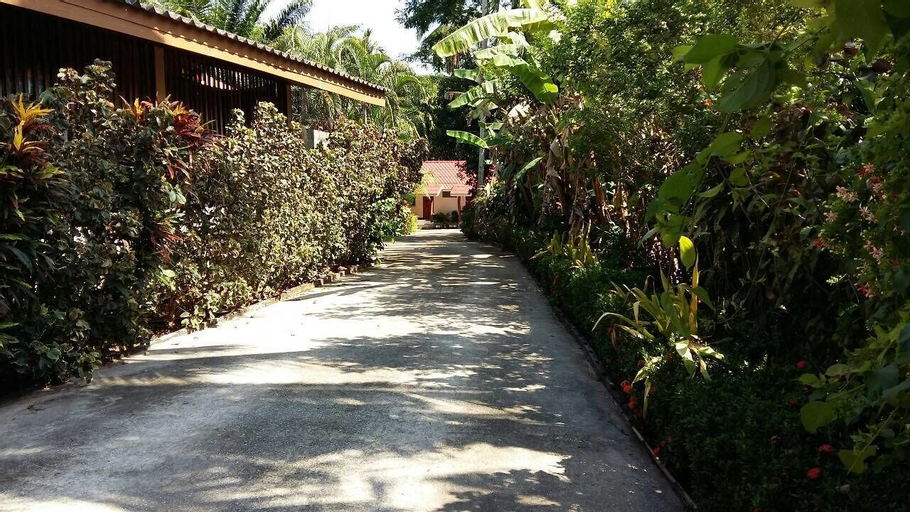 Others 5, Subtawee Resort, Ban Ta Khun