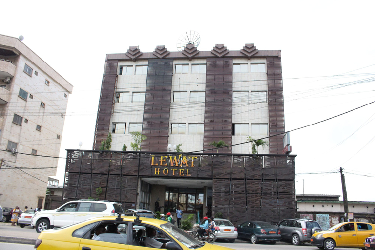 Exterior & Views 2, Lewat Hotel, Wouri