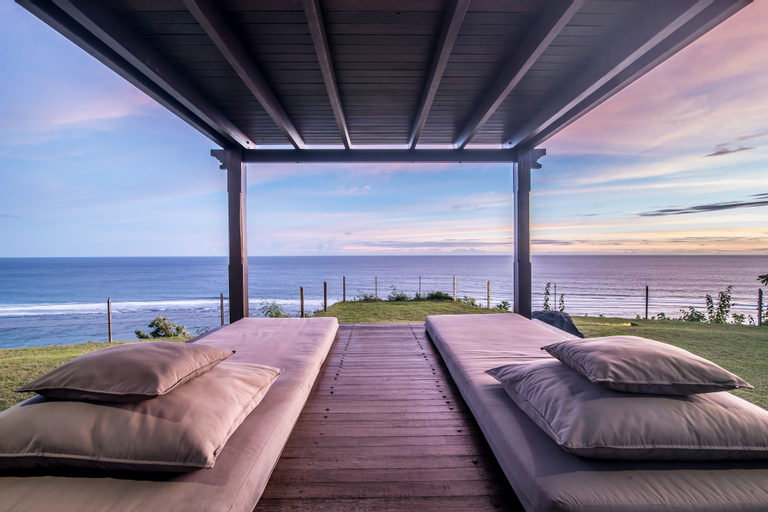 Absolute Cliff Front Pandawa Beach Villa, Badung
