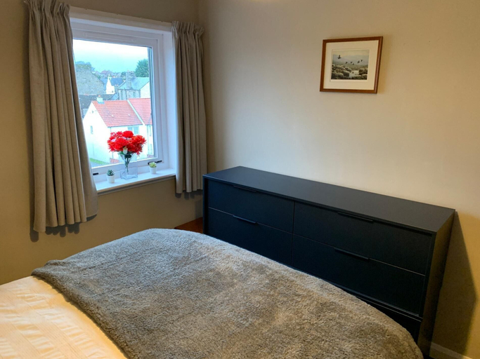Bedroom 3, NEW Superb One Bedroom Getaway in Dysart Kirkcaldy, Fife