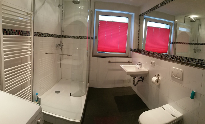 Bathroom 3, Appartments Casa del Sol, Braunschweig