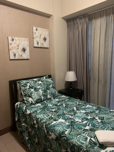 Bedroom, Deluxe Apartment 7QRS, Pasay City
