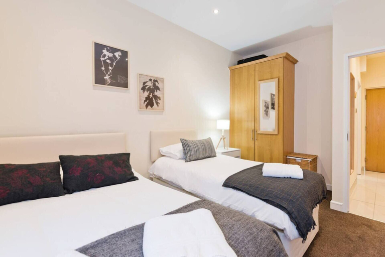Bedroom 3, Captivating 2-bed Apartment in Dublin 1, Dublin