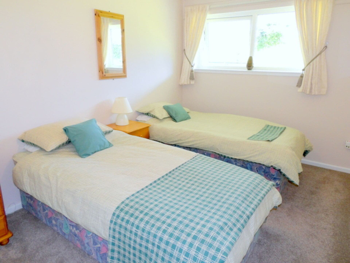 Bedroom 2, Sleeps6- Countryside Privacy- 30mintobeach, Cornwall