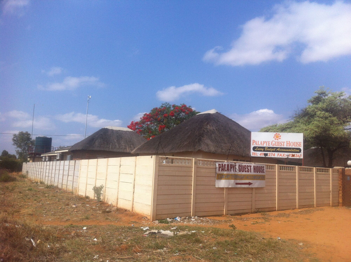 Exterior & Views 2, Palapye Guest House, Palapye