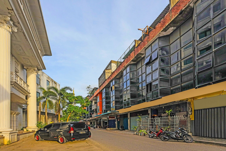 Exterior & Views 1, Hotel O Penginapan ReniNearMall Nagoya Hill, Batam