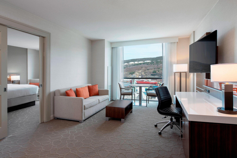 Bedroom 5, Delta Hotels by Marriott St. John's Conference Centre, Division No. 1