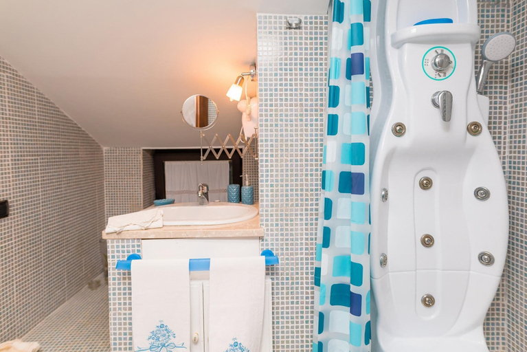 Bathroom 4, Villa Tina in Sant Agnello, Napoli