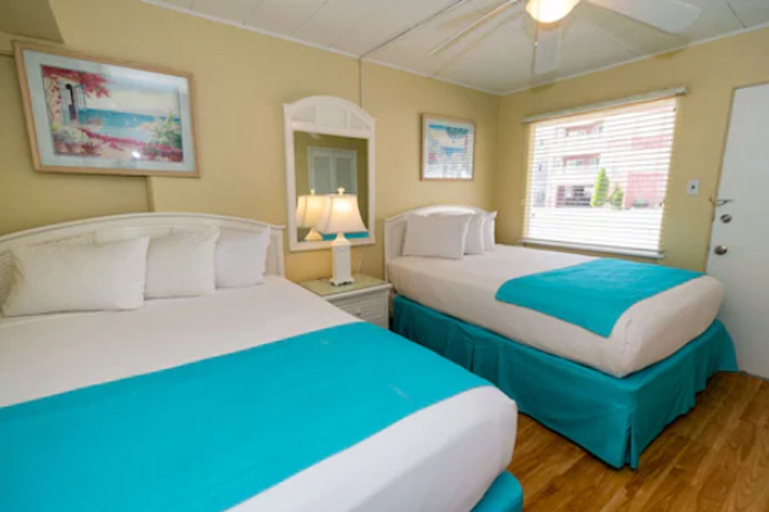 Bedroom 2, Aztec Motel, Cape May