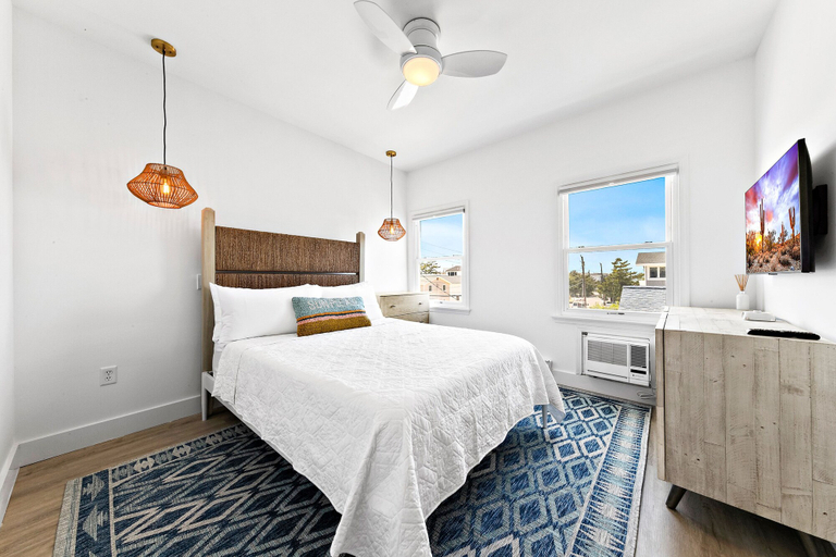 Bedroom 2, The Hideaway Hotel, Ocean