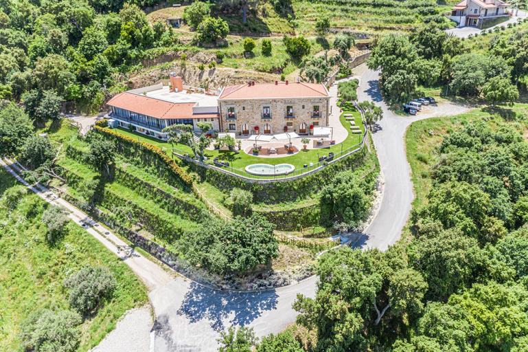 Exterior & Views 2, Villa Ginevra Resort Agrituristico, Messina
