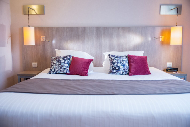 Bedroom 4, Mercure Dinan Port Le Jerzual, Côtes-d'Armor