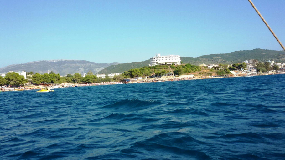 Others 5, Hotel Majestic, Sarandës