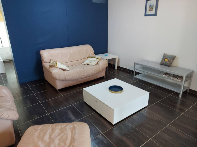 Lovely luxury Apartement With Private Entrance in Luxembourg, Redange