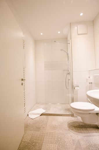Bathroom 5, Landgasthof zum Herz, Ostallgäu