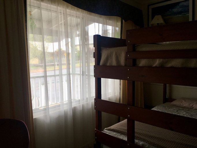 Others 5, Pemberton Lodge, Manjimup