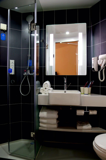 Bathroom 4, Hanting Hotel Dalian North Railway Station, Dalian