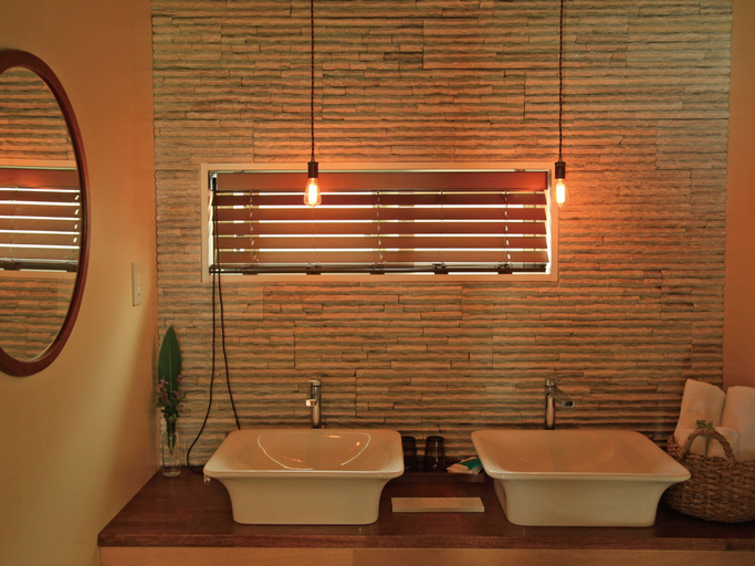 Bathroom 4, villa kukuru, Ginoza