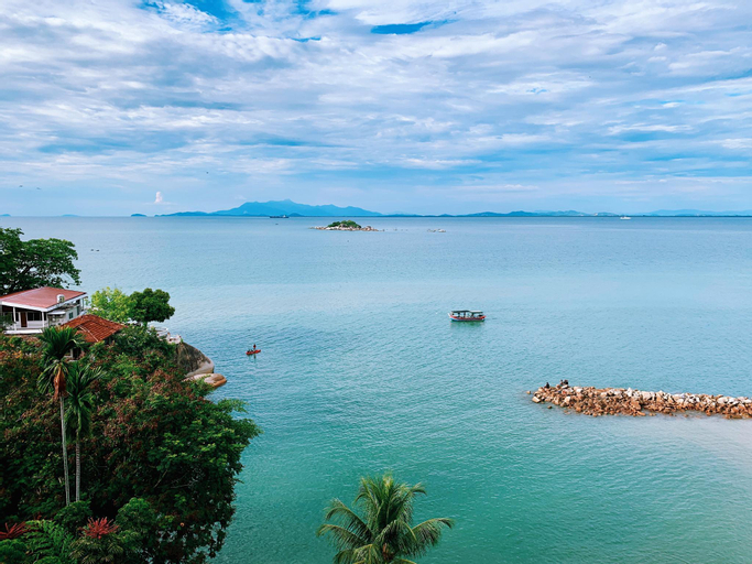Nearby Landmark 3, EE's Whale House | Homestay 3 min walk to beach , Penang Island
