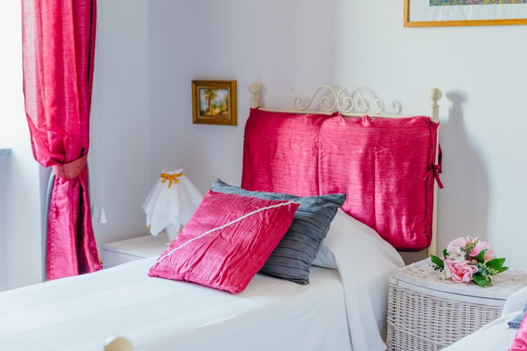Bedroom 4, Villa Tina in Sant Agnello, Napoli