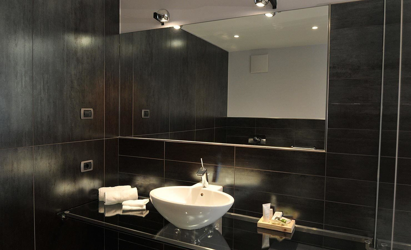 Bathroom 5, Chalet Laura Lodge Hotel, Trento
