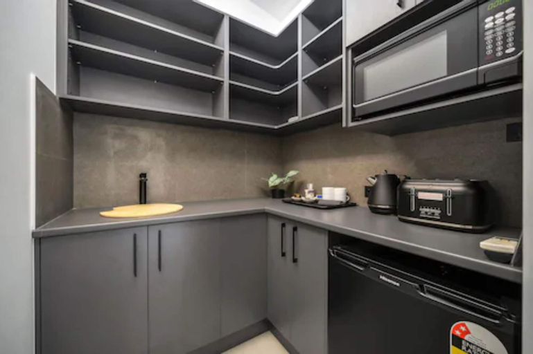 Dining Room 24