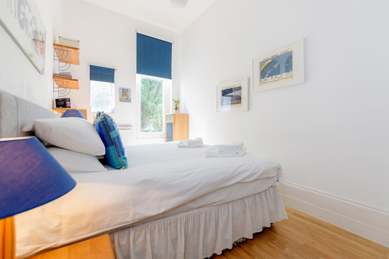 Bedroom 2, Philbeach Balcony- 2bed flat in Earls Ct, London
