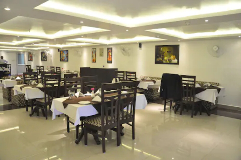 Food & Drinks 4, Goroomgo Mandakini Royale Kanpur, Kanpur Nagar