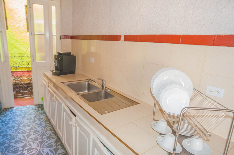 Private kitchenette 3, Privado Apartamento con balcón Habana, Centro Habana