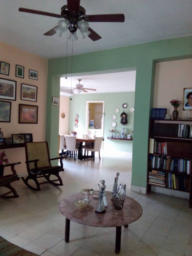 Interior, El Hostal Casa Cuevas, Plaza de la Revolución