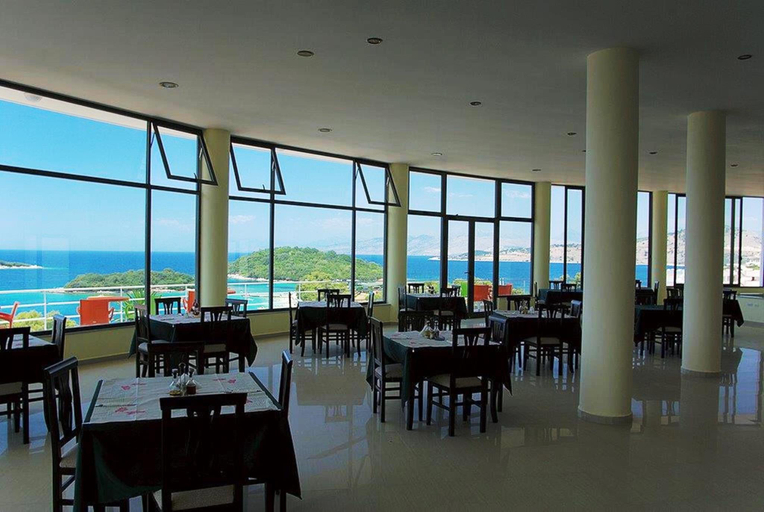 Food & Drinks, Hotel Majestic, Sarandës