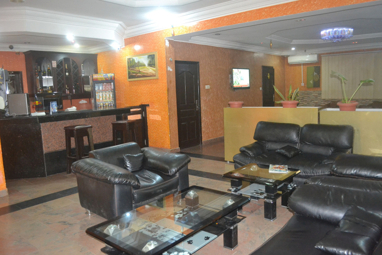 Others 5, Parklane Hotels Limited, Mushin
