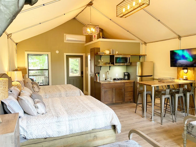 Bedroom 3, 10 Son's Geronimo - Birdhouse Cabin, Guadalupe