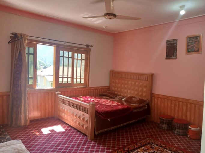 Bedroom 5, Paradise Lodge Keran, Kupwara