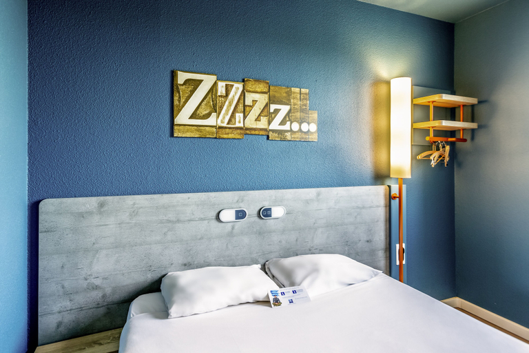 Bedroom 3, ibis budget Pertuis Portes du Luberon, Vaucluse