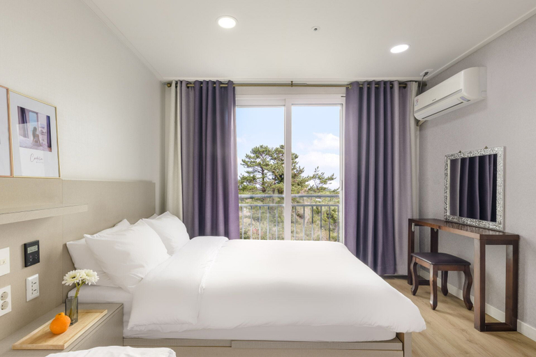Bedroom 4, Cordelia Hotel, Seogwipo