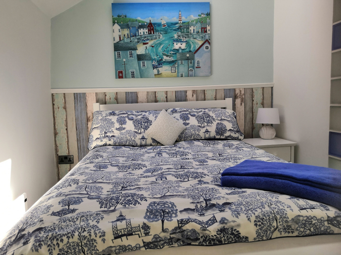 Bedroom, 1 Bed Cottage-sleeps 3-pool-pets-near St Ives, Cornwall