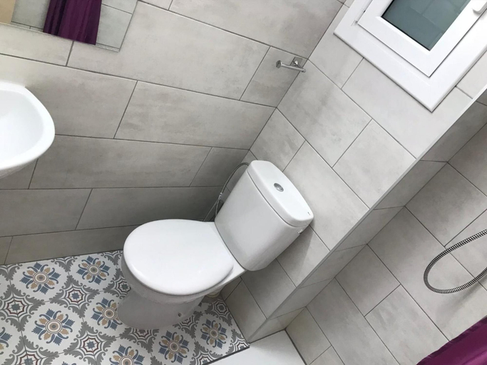 Bathroom 4, Hostal Radio, Barcelona
