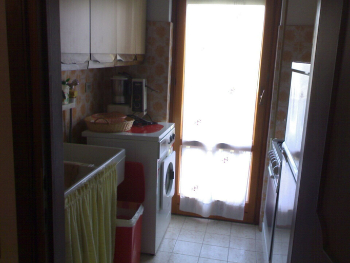 Others 5, 6guests-skiing-mountainviews-fireplace-freeparking, Lecco