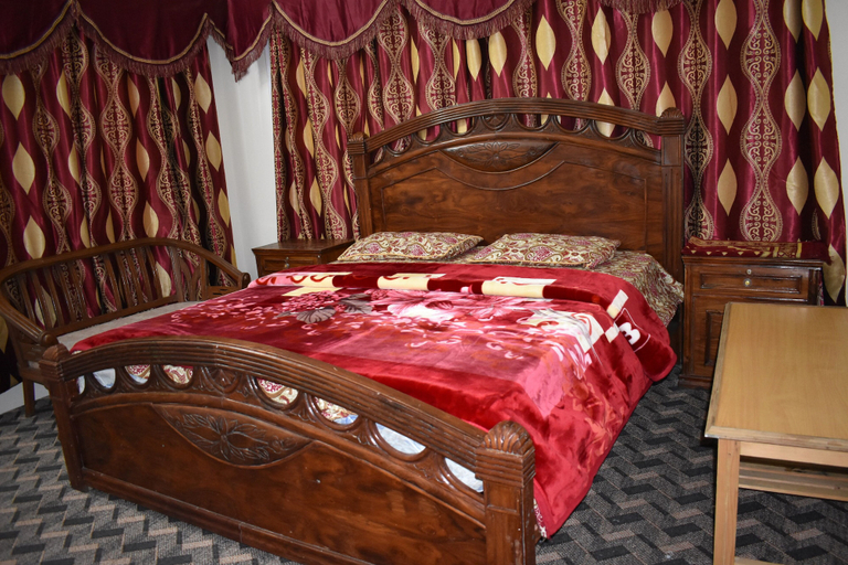 Bedroom 4, Snow Land Hotel Kaghan, Hazara