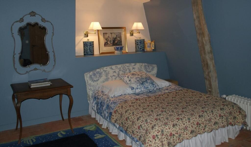 Bedroom, Chambres d'hôtes Logis de la Juquaise, Mayenne